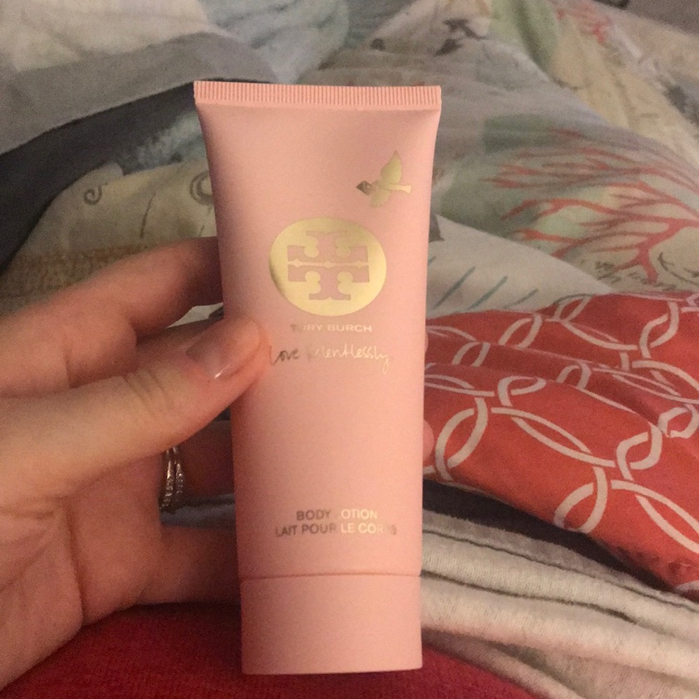 Tory Burch love Relentlessly Body Lotion